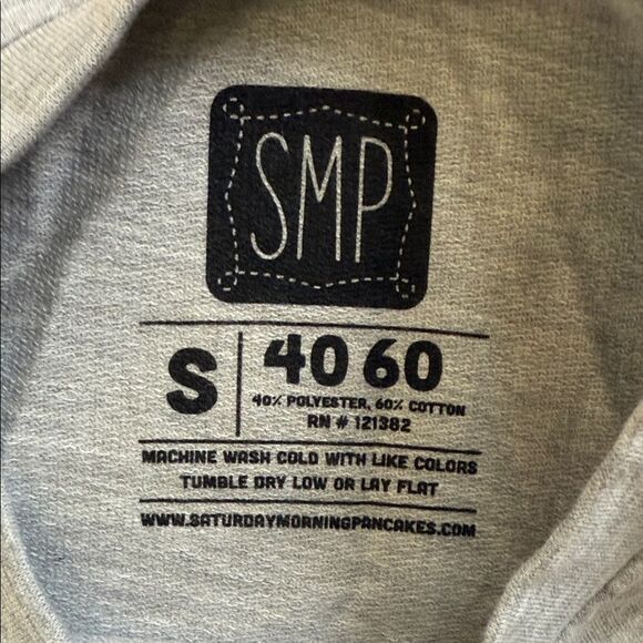 NEW SMP Gray Graphic Holiday Sweatshirt Top Size Small - Picture 3 of 4